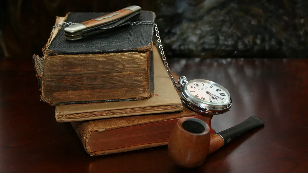 What Sherlock Holmes Can Teach You about Writing Descriptions